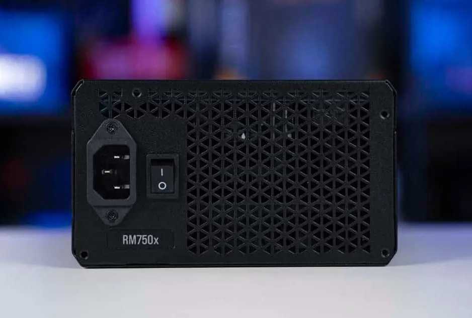 معرفی و شناخت برندهای معتبر پاور کامپیوتر در مشهد